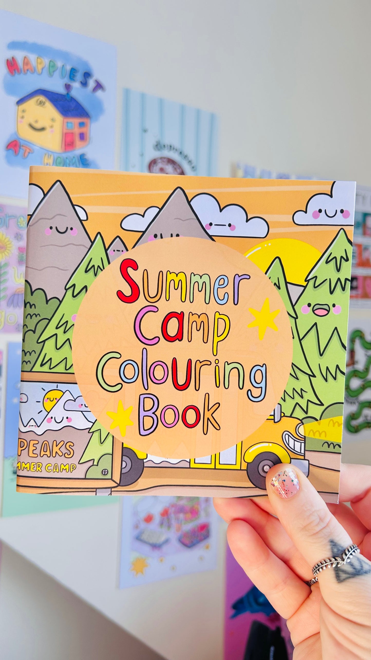 Summer Camp : Colouring Book