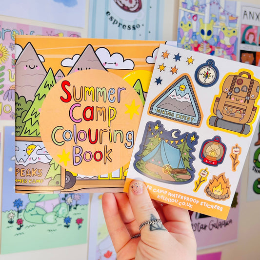 Summer Camp : Colouring Book